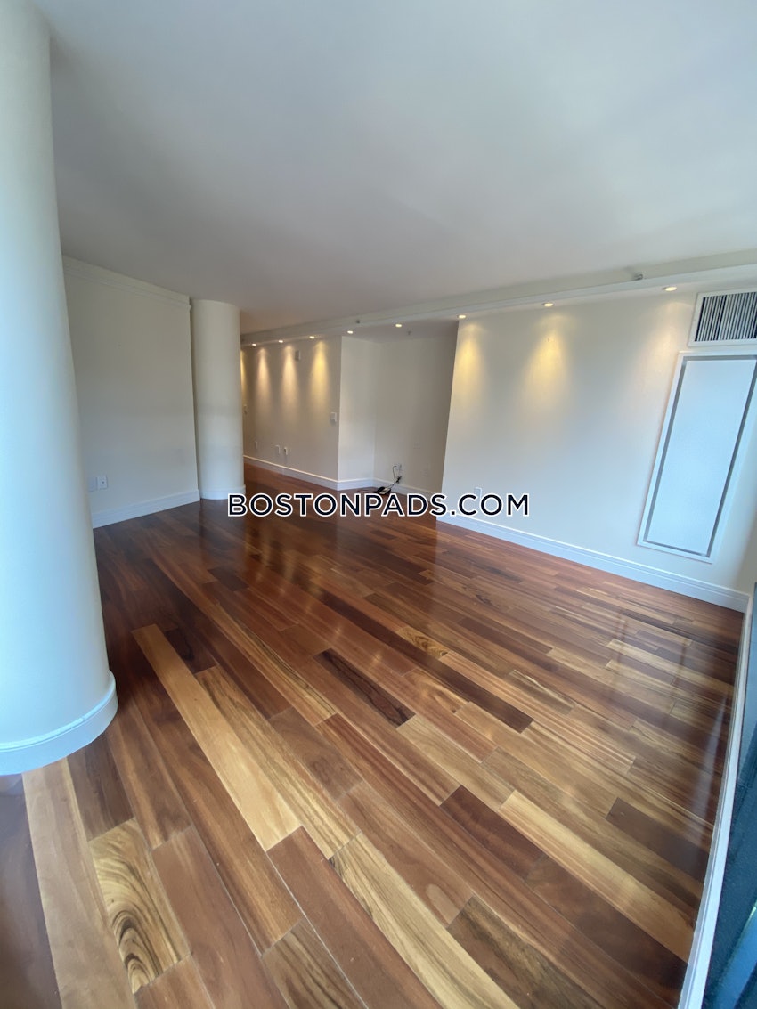 BOSTON - DOWNTOWN - 2 Beds, 2 Baths - Image 3