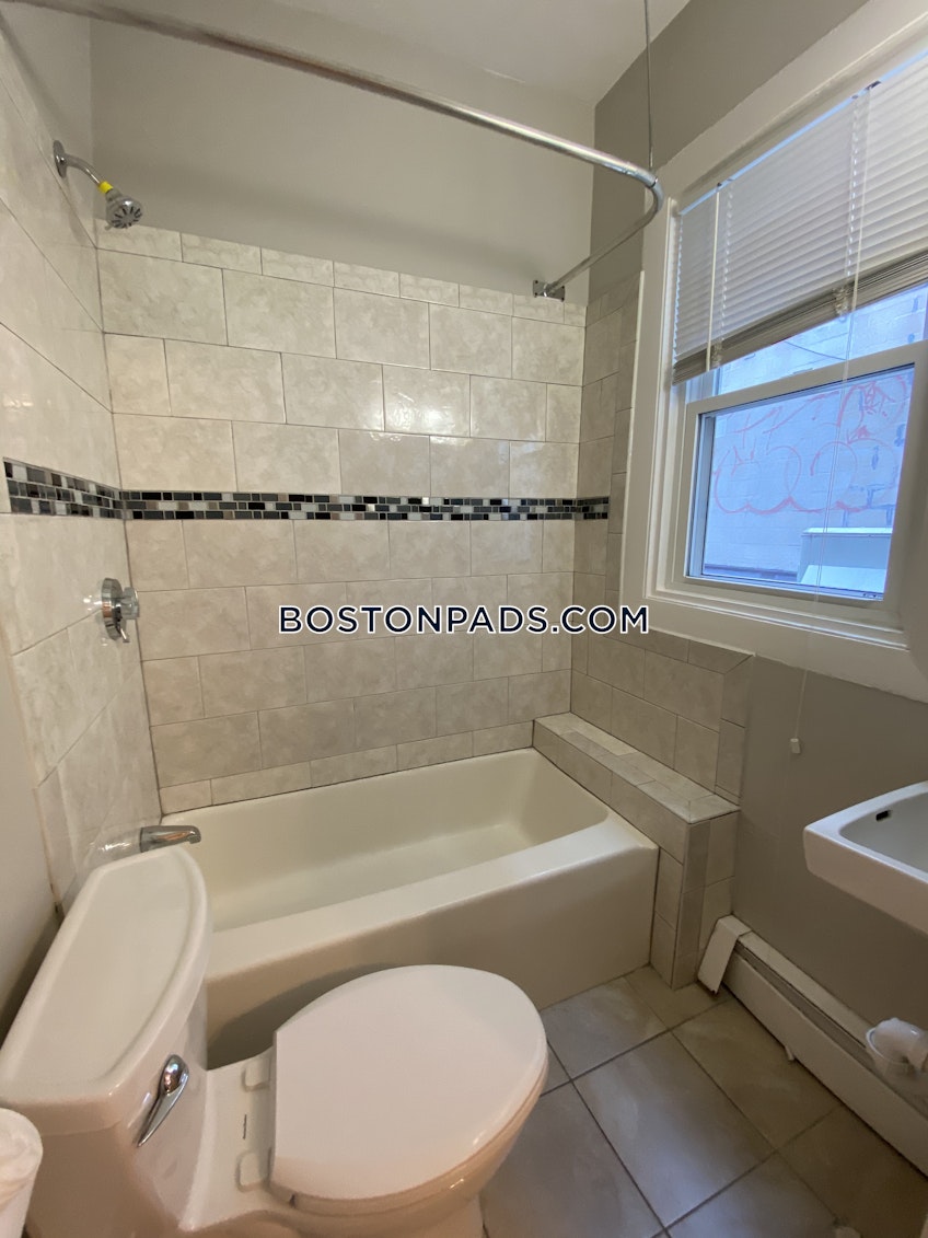 Cambridge - $2,800+ /month