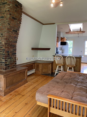 Boston - 1 Beds, 1 Baths