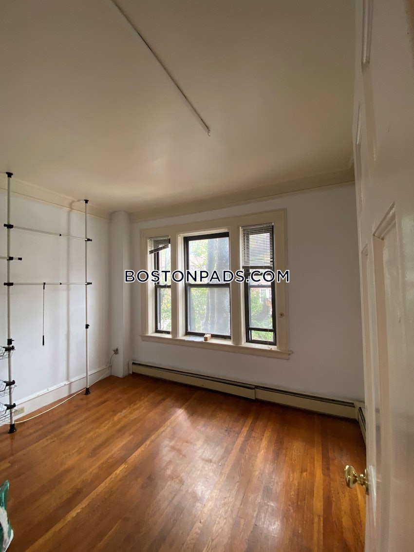 BOSTON - ALLSTON - 3 Beds, 1 Bath - Image 7