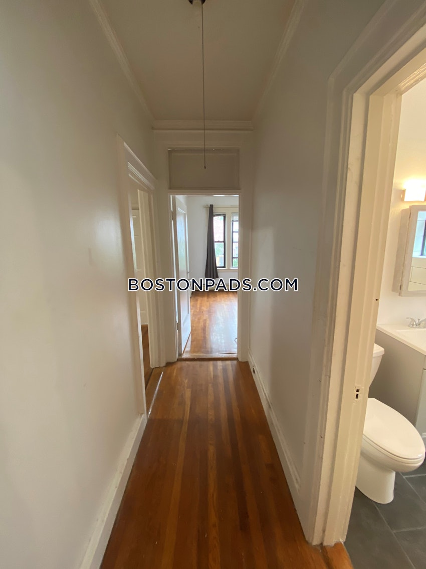 BOSTON - ALLSTON - 3 Beds, 1 Bath - Image 5