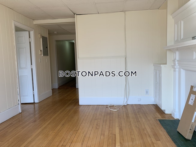 Boston - $2,300+ /mo