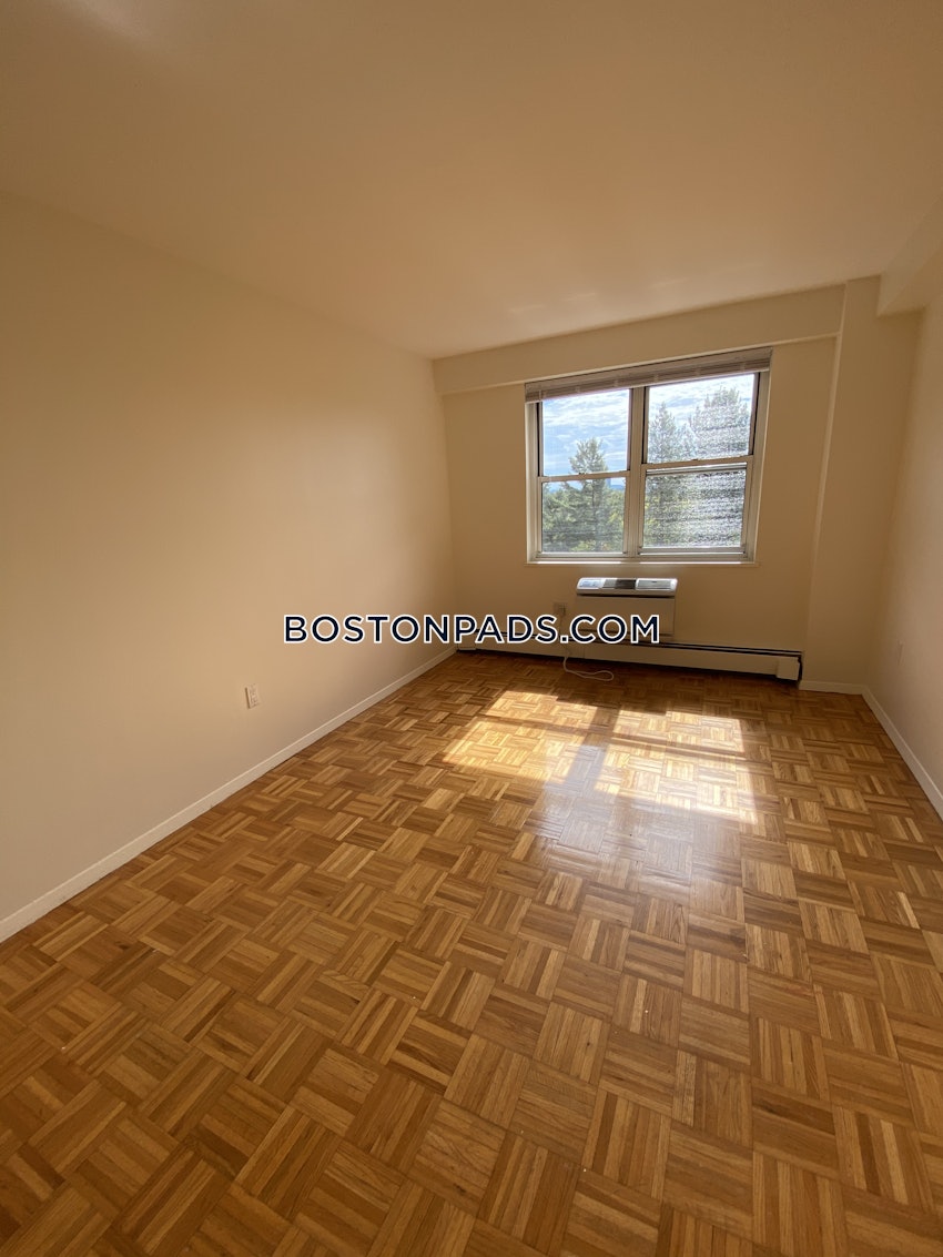 BROOKLINE- BOSTON UNIVERSITY - 2 Beds, 1.5 Baths - Image 4