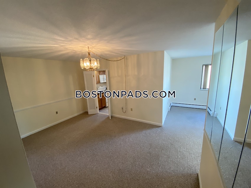 ARLINGTON - 1 Bed, 1 Bath - Image 1