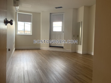 Boston - 2 Beds, 2 Baths