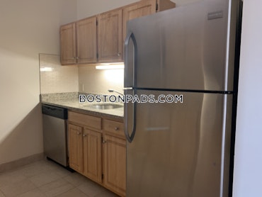 Boston - 2 Beds, 2 Baths