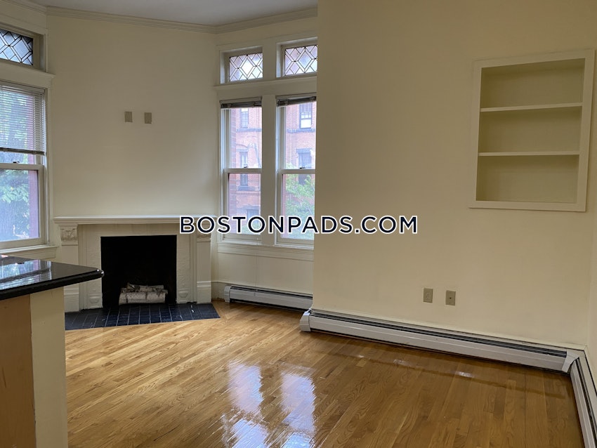 BOSTON - BACK BAY - 1 Bed, 1 Bath - Image 3