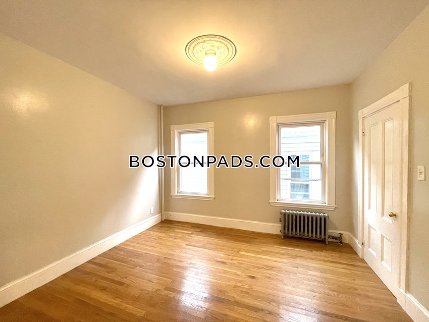 BOSTON - JAMAICA PLAIN - FOREST HILLS - 5 Beds, 2 Baths - Image 5