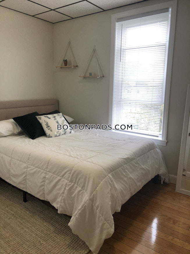 Medford - $4,340+ /mo