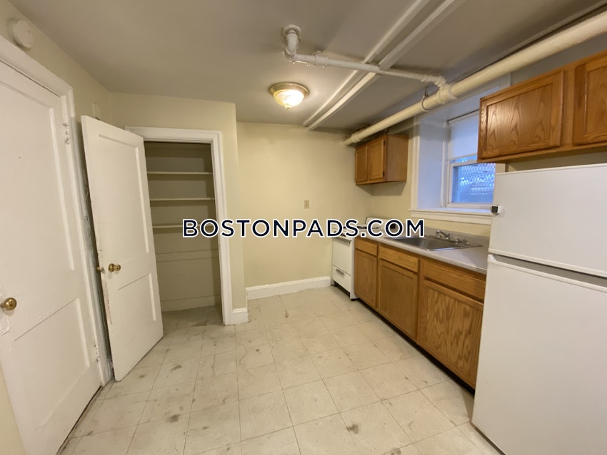 BOSTON - ALLSTON/BRIGHTON BORDER - 1 Bed, 1 Bath - Image 2