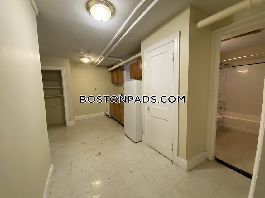 BOSTON - ALLSTON/BRIGHTON BORDER - 1 Bed, 1 Bath - Image 4