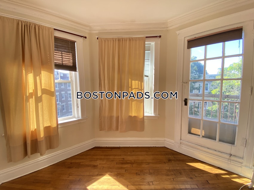 BROOKLINE- BOSTON UNIVERSITY - 3 Beds, 1 Bath - Image 13