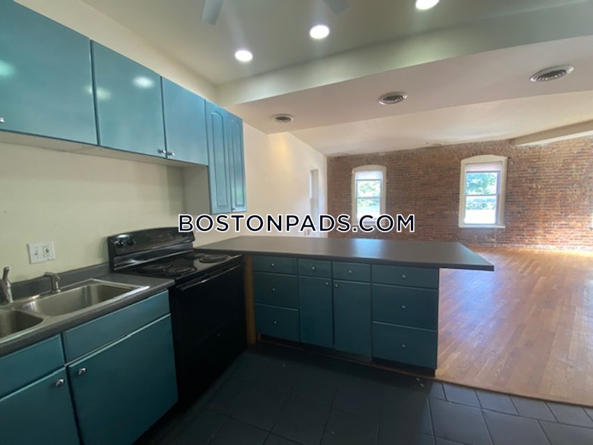 BOSTON - MISSION HILL - 2 Beds, 1.5 Baths - Image 1