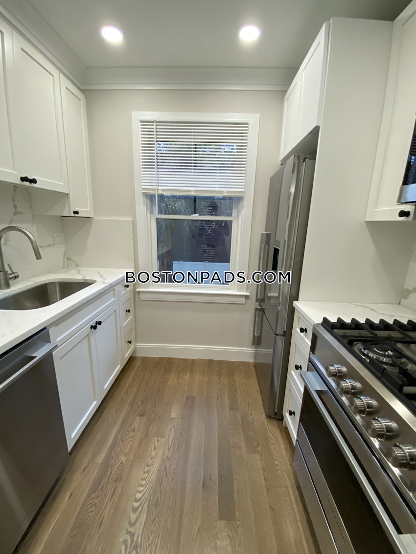 CAMBRIDGE - KENDALL SQUARE - 1 Bed, 1 Bath - Image 2