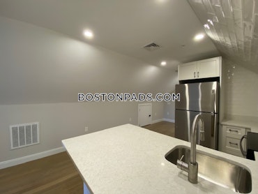 Boston - 2 Beds, 1 Baths