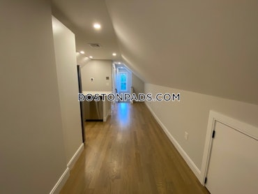 Boston - 2 Beds, 1 Baths