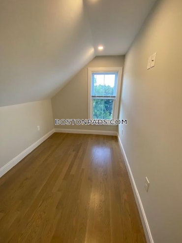 Boston - 2 Beds, 1 Baths