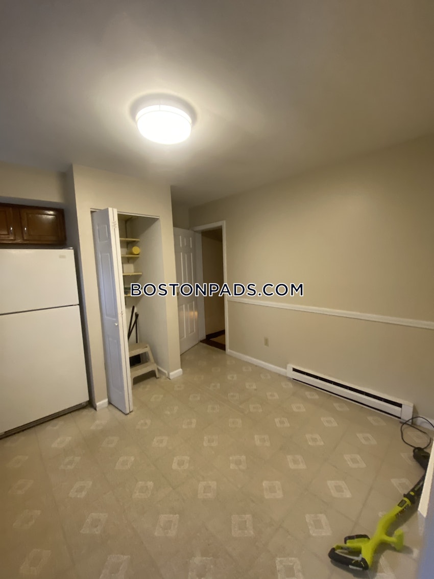 SOMERVILLE - MAGOUN/BALL SQUARE - 2 Beds, 1.5 Baths - Image 7