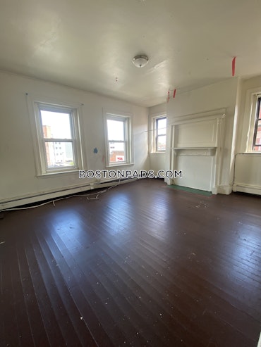 Boston - 5 Beds, 1 Baths