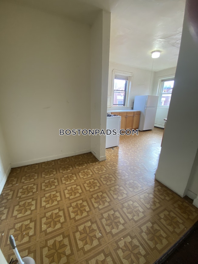 Boston - $5,700+ /mo