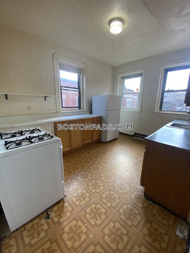 Boston - 5 Beds, 1 Baths