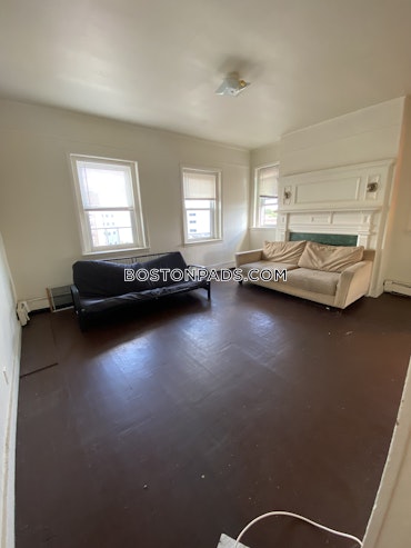 Boston - 5 Beds, 2 Baths