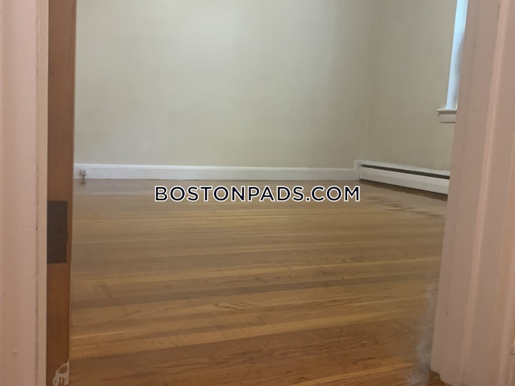 Chiswick Rd., Boston