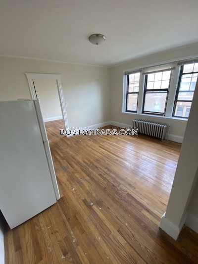 Malden 2 Bed 1 Bath MALDEN $2,400 - $2,500 No Fee
