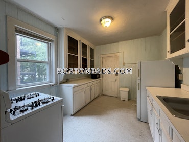 Boston - 3 Beds, 1 Baths