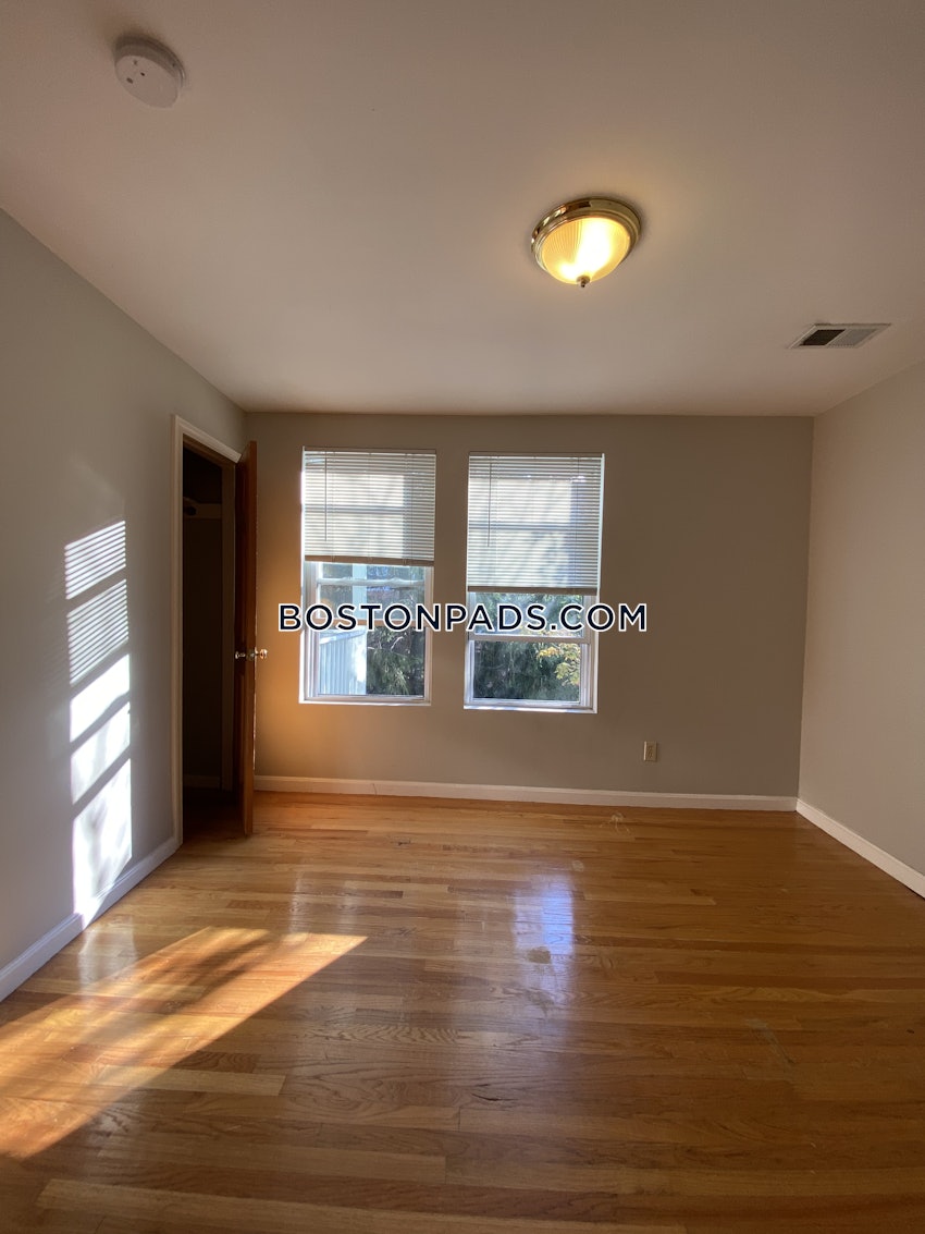 CAMBRIDGE - CENTRAL SQUARE/CAMBRIDGEPORT - 3 Beds, 1 Bath - Image 7