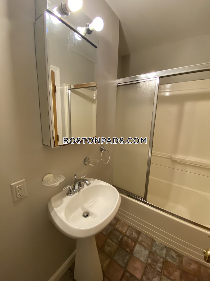 CAMBRIDGE - CENTRAL SQUARE/CAMBRIDGEPORT - 3 Beds, 1 Bath - Image 10