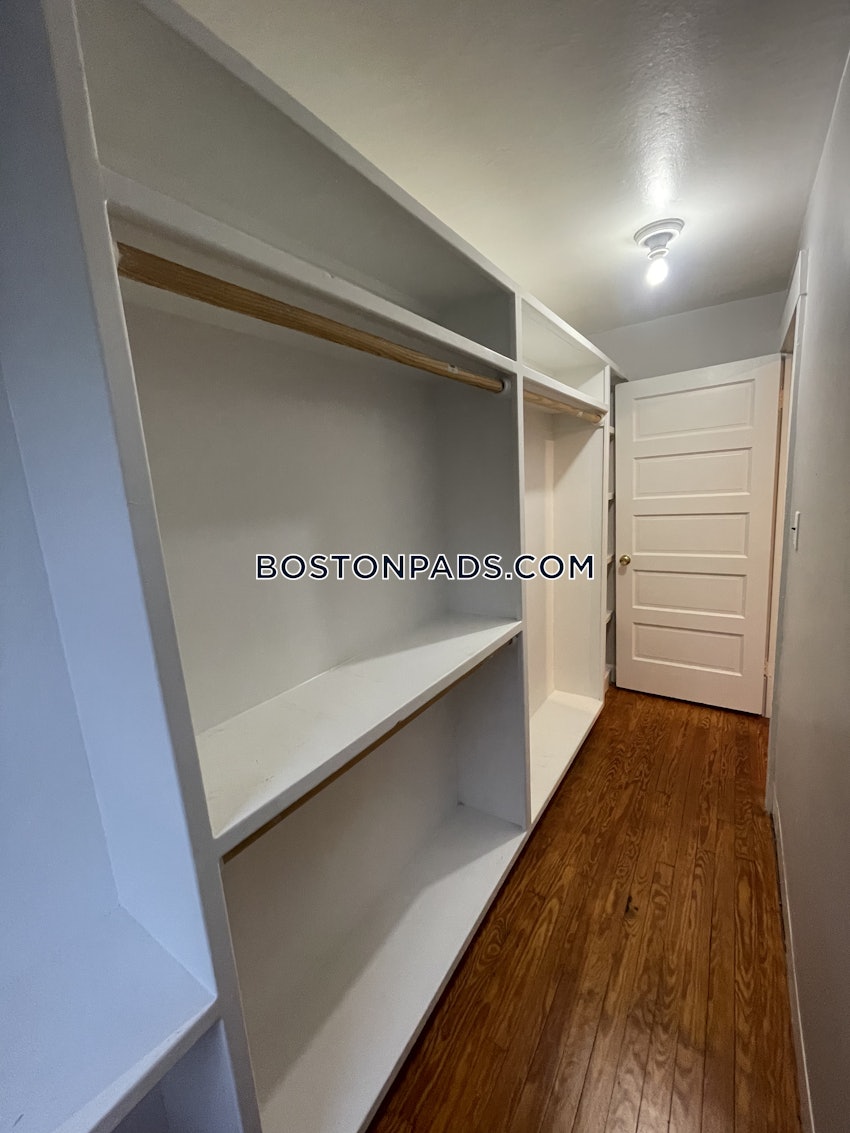 PEABODY - 2 Beds, 1.5 Baths - Image 10