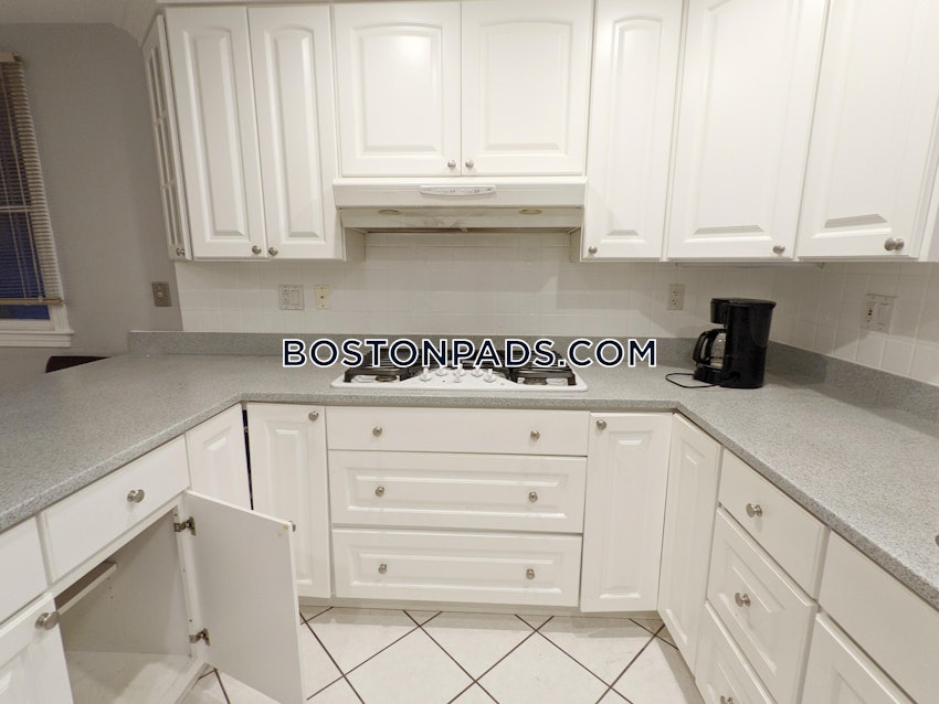 SOMERVILLE - EAST SOMERVILLE - 4 Beds, 2 Baths - Image 47