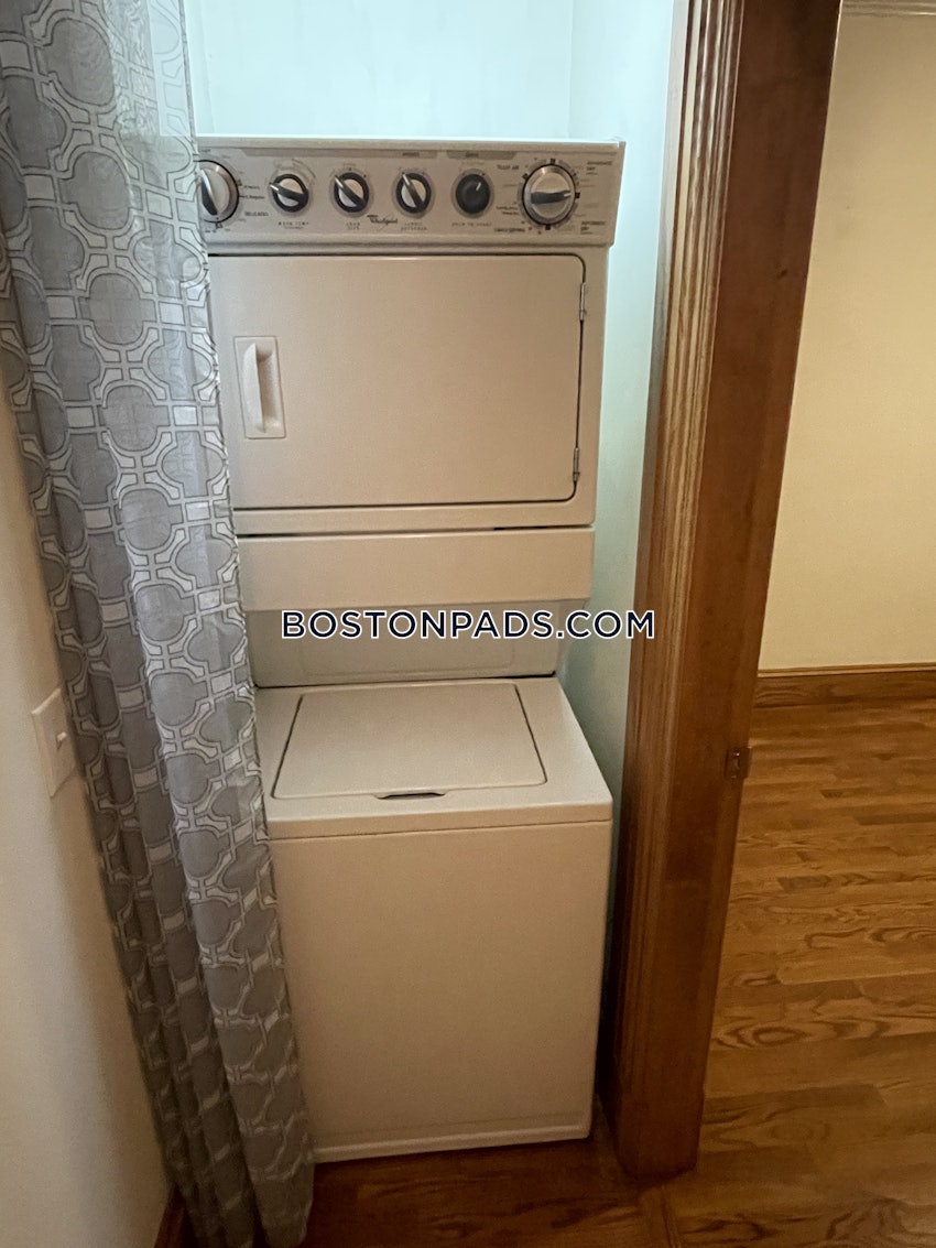 BOSTON - SOUTH END - 3 Beds, 1 Bath - Image 9