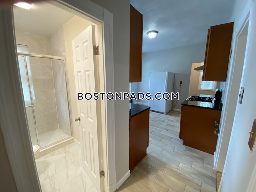 BOSTON - LOWER ALLSTON - 3 Beds, 2 Baths - Image 12