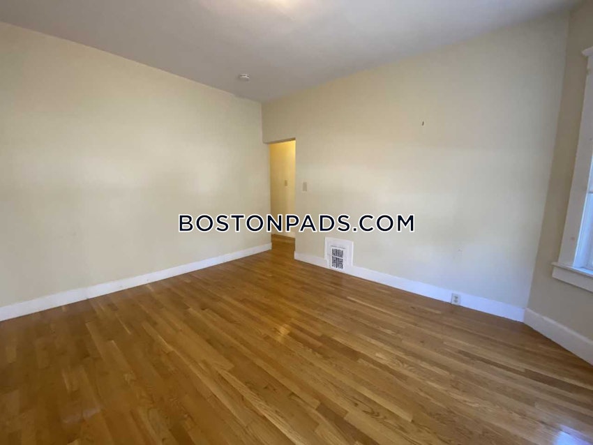 BOSTON - DORCHESTER - UPHAMS CORNER - 5 Beds, 2.5 Baths - Image 21