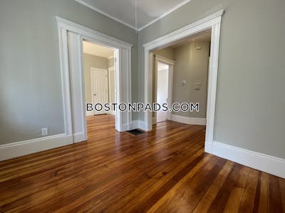 Dorchester/south Boston Border 3 Beds 1 Bath Boston - $3,000 No Fee