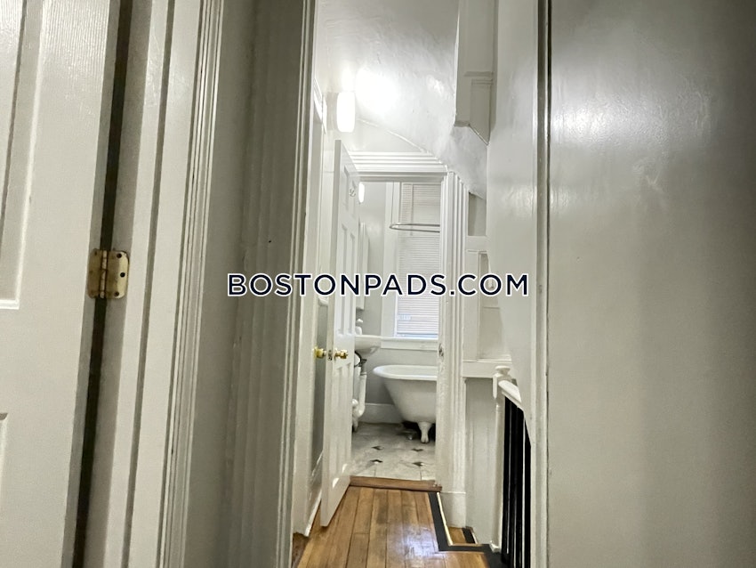 BOSTON - BEACON HILL - 2 Beds, 1 Bath - Image 15