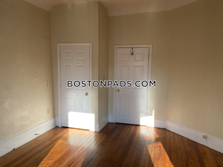 BOSTON - DORCHESTER - SAVIN HILL - 3 Beds, 2 Baths - Image 3