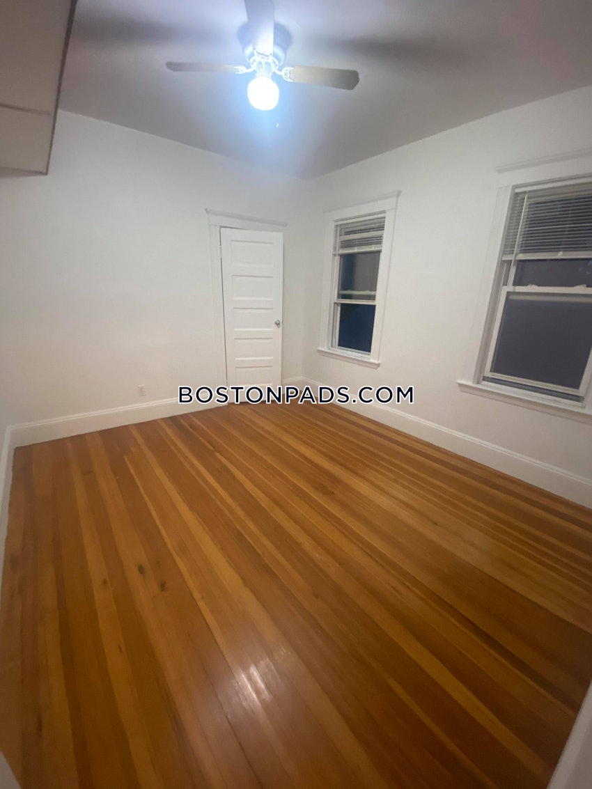 SOMERVILLE - EAST SOMERVILLE - 3 Beds, 1 Bath - Image 17