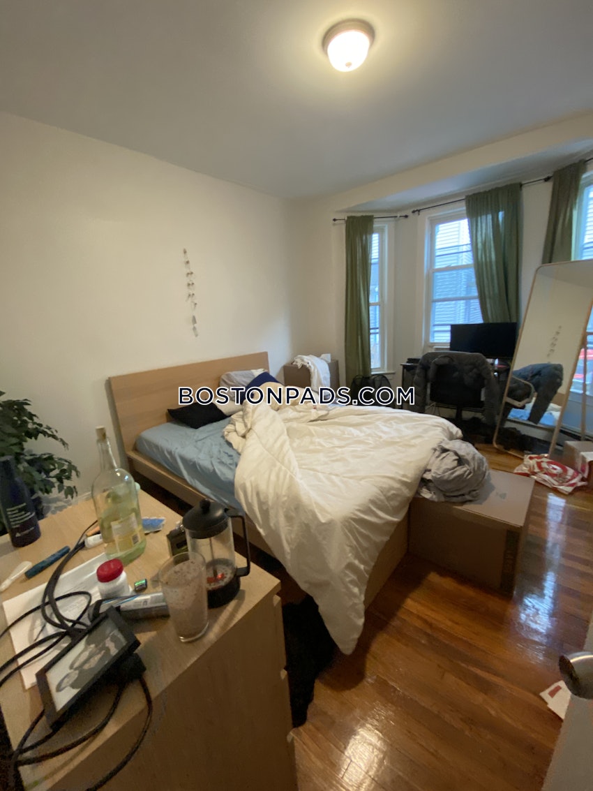 CAMBRIDGE - CENTRAL SQUARE/CAMBRIDGEPORT - 2 Beds, 2 Baths - Image 3