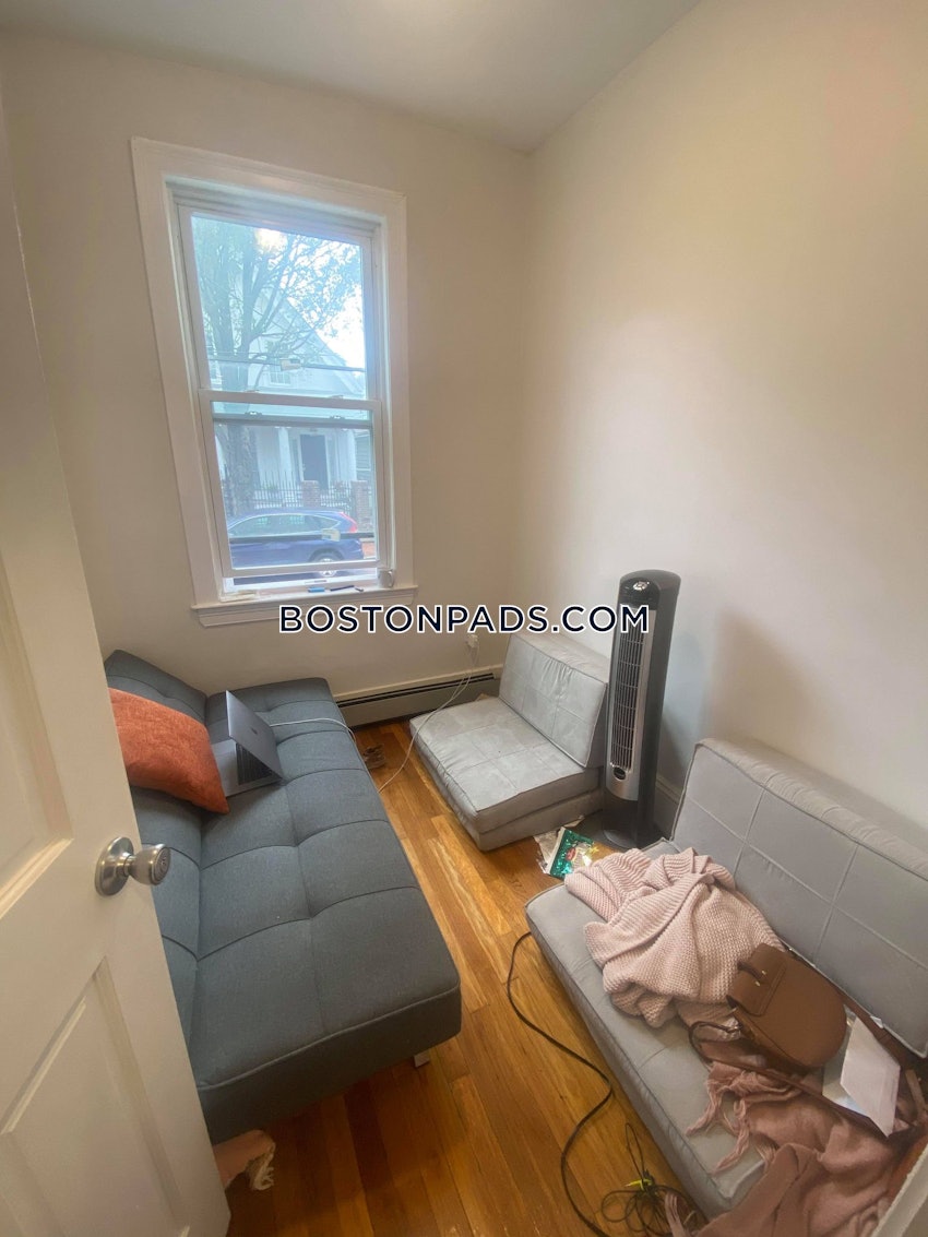 CAMBRIDGE - CENTRAL SQUARE/CAMBRIDGEPORT - 2 Beds, 2 Baths - Image 4