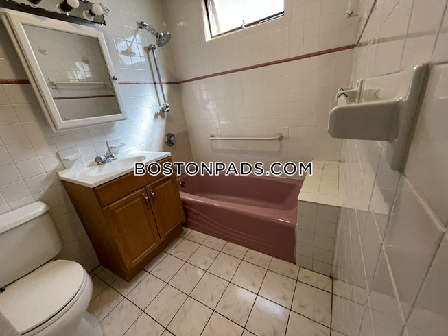 Brookline - $4,200+ /mo