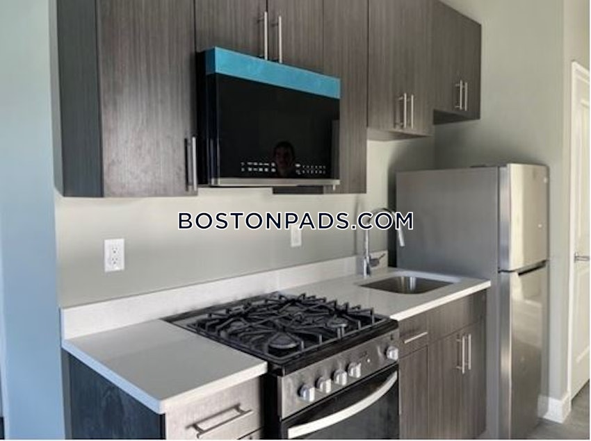 REVERE - 2 Beds, 1 Bath - Image 1