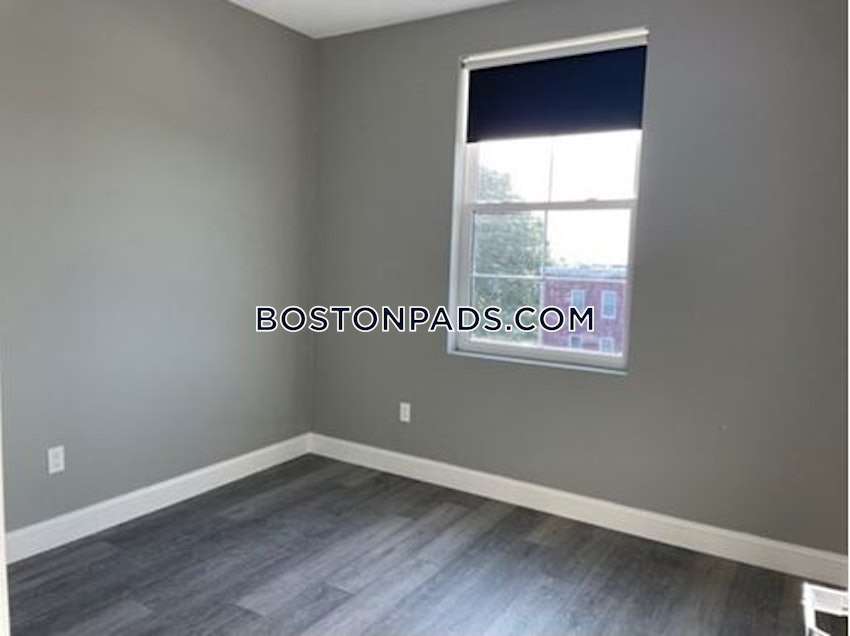 REVERE - 2 Beds, 1 Bath - Image 2