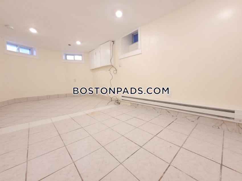 BOSTON - ROSLINDALE - 3 Beds, 1 Bath - Image 6
