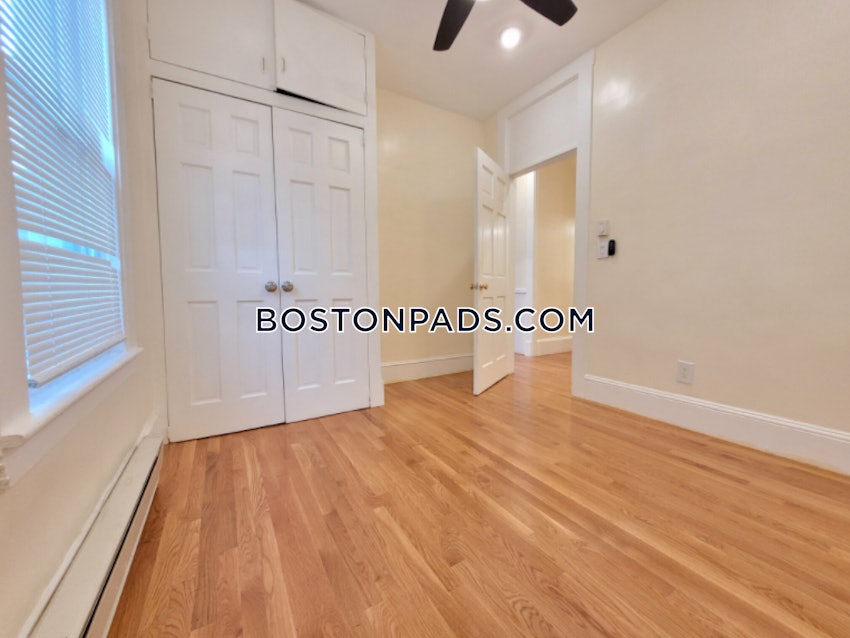 BOSTON - ROSLINDALE - 3 Beds, 1 Bath - Image 5
