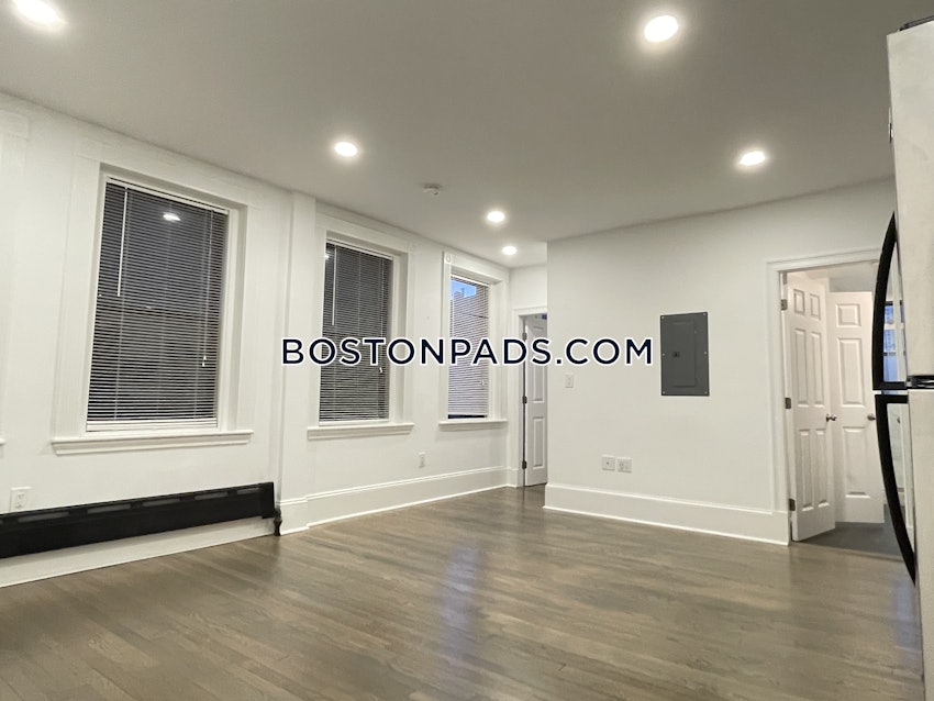 BOSTON - BEACON HILL - 1 Bed, 1 Bath - Image 10