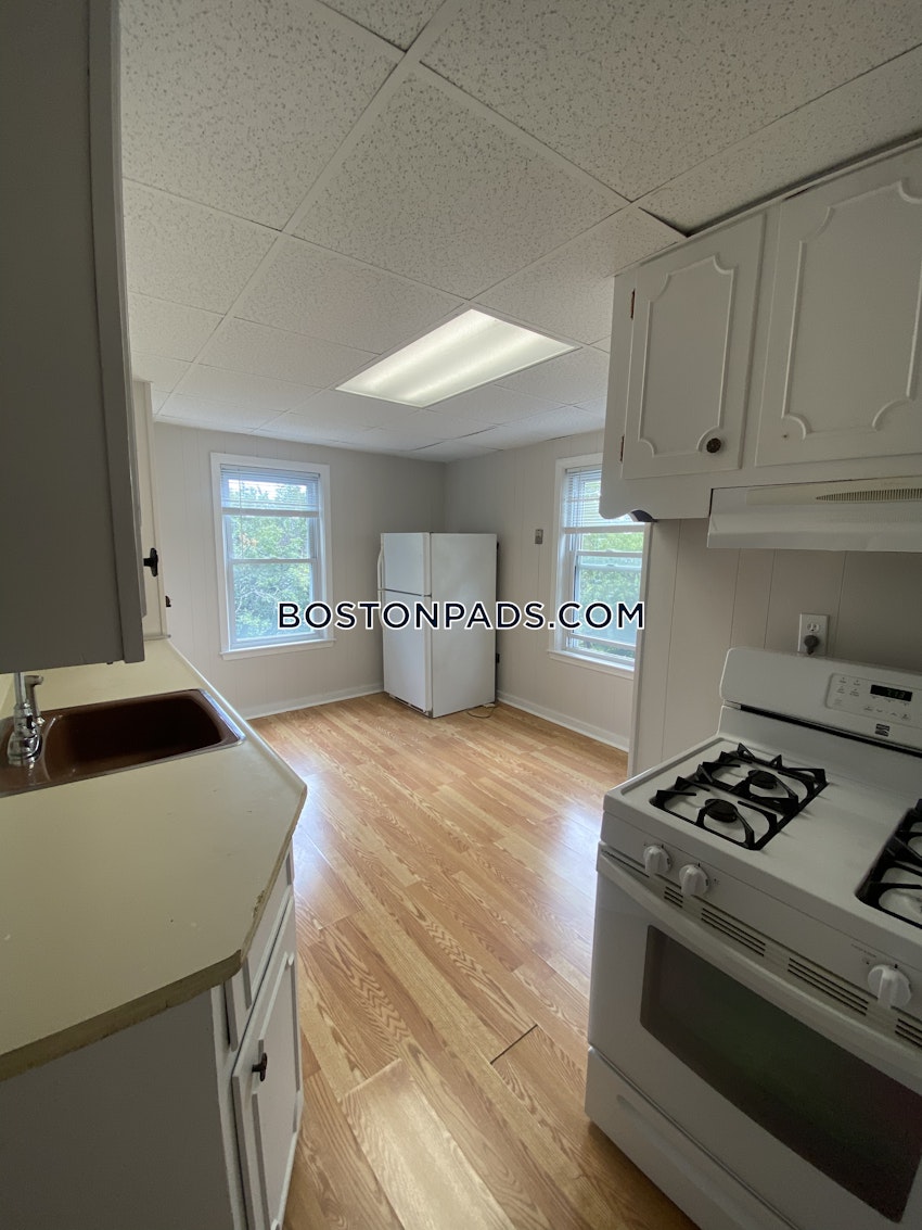 BOSTON - DORCHESTER/SOUTH BOSTON BORDER - 1 Bed, 1.5 Baths - Image 3