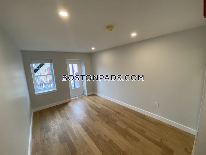BOSTON - NORTH END - 4 Beds, 3 Baths - Image 26
